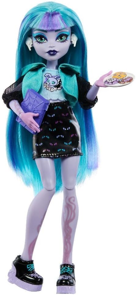 Monster High - Twyla Кукла (HNF82)