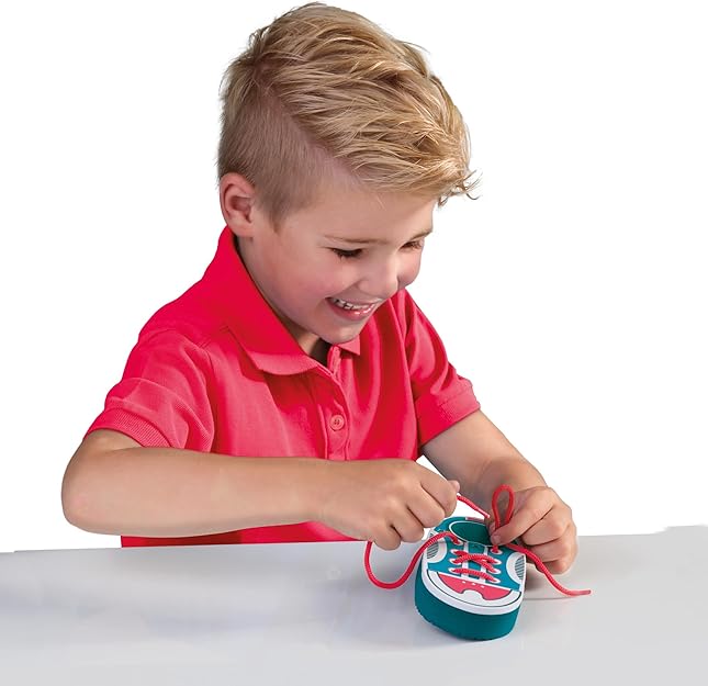 Učim se vezati vezalke