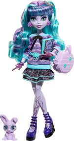 Mattel Monster High: Нощувка с чудовища - Twyla (HLP87)