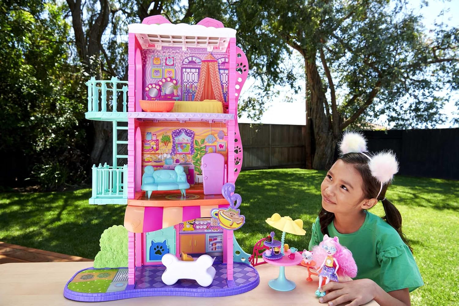 Mattel Enchantimals: Градски истории - Градска къща и кафе (HHC18)