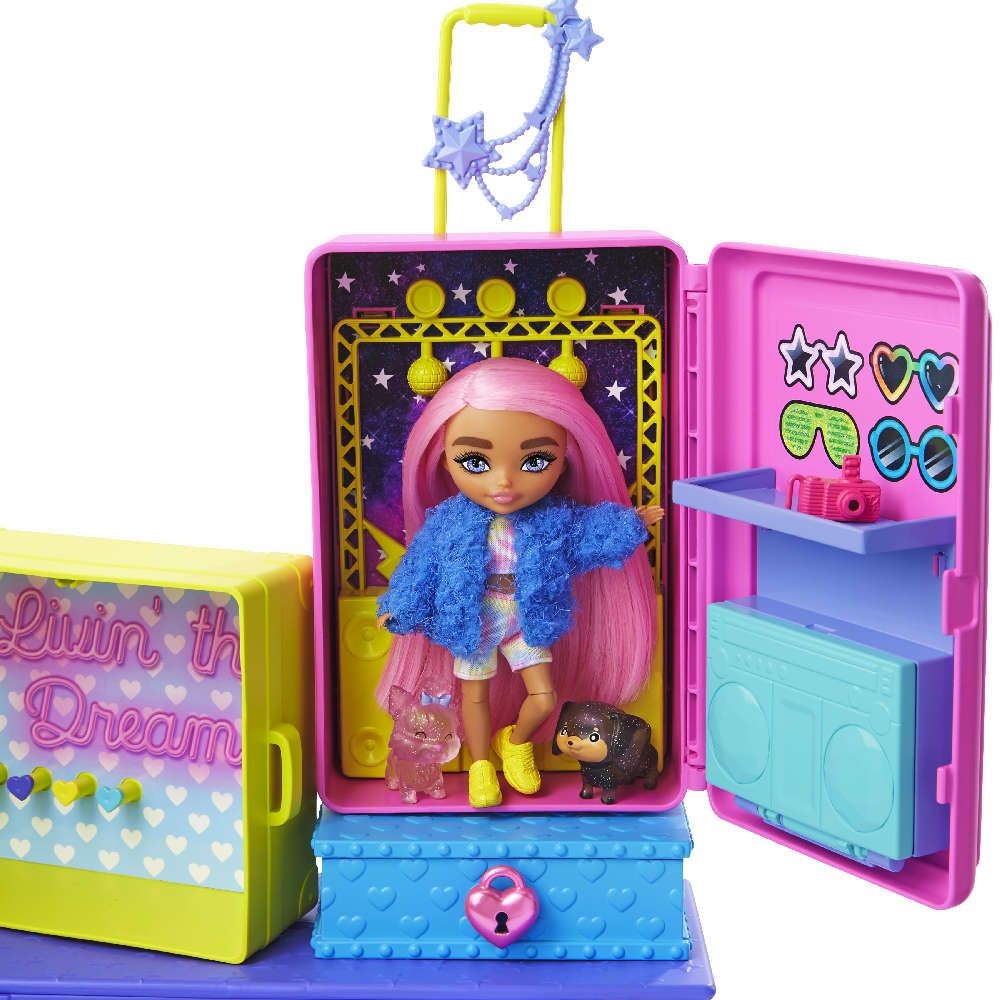 Mattel Barbie - Комплект за игра с кукла и домашни любимци (HDY91)